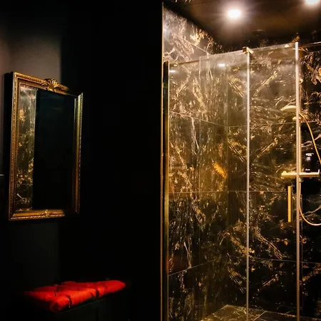 L'aphrodite, De Luxe - - Jacuzzi Apartment